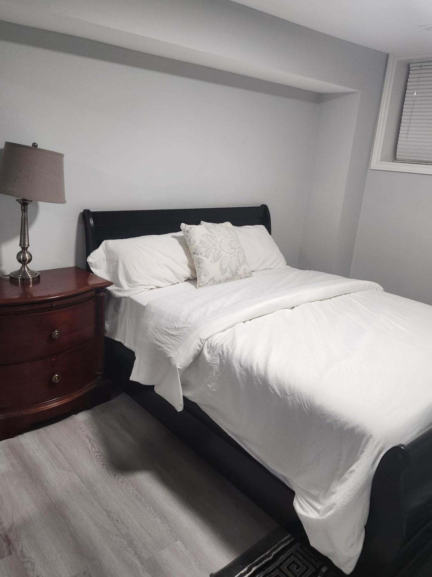 Apartment B 2 Bedroom Brampton Eksteriør bilde